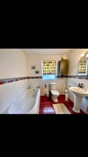 Whitehall House, Ballycastle - Ballycastle - 3