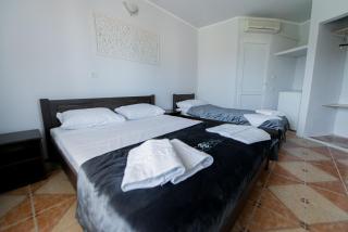 Coral Hotel - 8