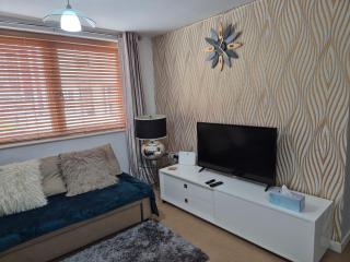 2 bed GF Docklands Apartment - Free Parking for 1 car - Liverpool - 8