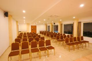 Hotel Praada Residency - 1