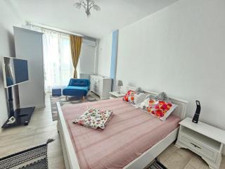 Sea view Alegna`s penthouse mamaia - 8