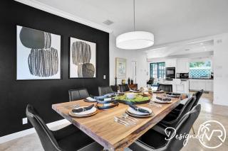 Waterfront 7BR stay heated Pool BBQ fire pit - Hallandale Beach - 7