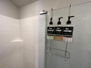 The Midtown Cottage- w/ Private Entrance and Views - 3