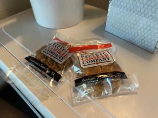 The Midtown Cottage- w/ Private Entrance and Views - 1