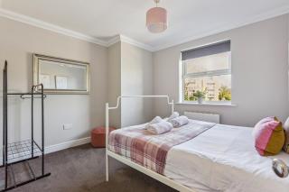 2BR Apt Near Windsor Castle, Free Parking, Balcony - Windsor - 5