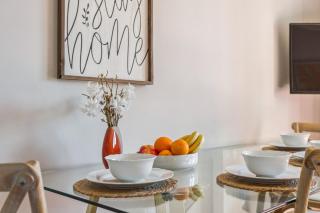 2BR Apt Near Windsor Castle, Free Parking, Balcony - Windsor - 2