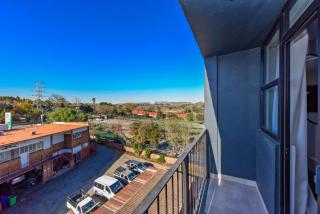 Circa Lynwood Accommodation - 9