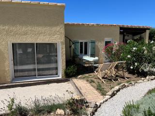 Petite maison avec piscine le chêne vert - 8