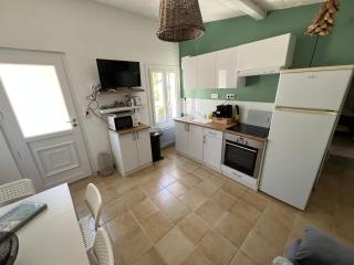 Petite maison avec piscine le chêne vert - 5