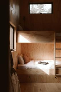 Private luxury cabin on 60 acres with hiking trails - 4