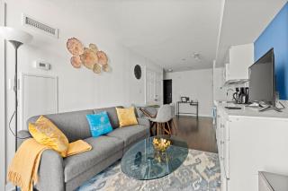 City and Lake View 1 Bedroom plus Den Condo Iceboat Terrace Downtown Toronto - 7