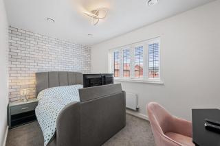 3 Bed Detached House with Office Sandymoor - 4