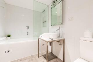 Oversized Designer Warehouse In Surry Hills City - Sydney - 1