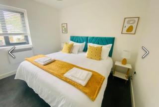 GL1 - 2BR- Parking - Contractor Stay- Discounts - Free WiFi - - 9