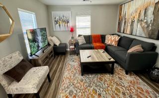 Quiet & Cozy in 3BR 2BA - 0