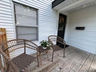 Quiet & Cozy in 3BR 2BA - 6