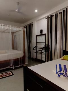 Little Sunshine Guest House & Restaurant - 1