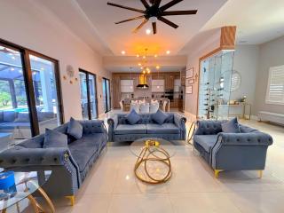 Luxury Escape in Cape Coral - 0