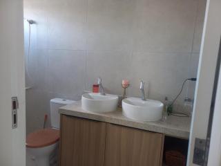 Casa com área de lazer - 1
