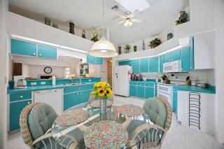 "Charming 3-Bedroom Home with Pool Oasis" - 2