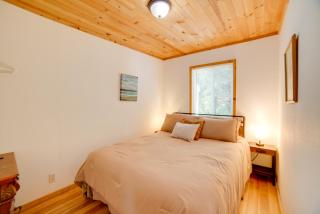 Golf, Hike, Sip Wine Cobb Mountain Cabin with Patio - 1
