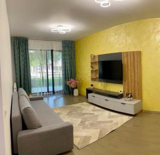 Biby Luxury Apartament - Ploieşti - 9
