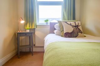 Merriotts Court - Parking - WIFI - Newport - 1