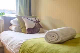 Merriotts Court - Parking - WIFI - Newport - 5