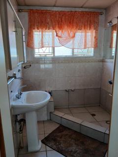 Platinum Guesthouse - Klerksdorp - 6