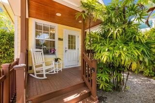 SUGAR PALM SUITE at Travelers Palm Inn Key West - 3