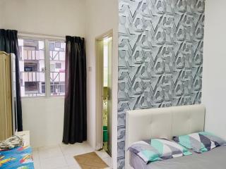 Golden Bright Future Homestay - 7