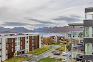 Central apartment with stunning view - Tromsø - 4