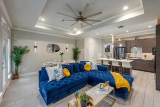 Houston 3BR Suite with BBQ Arcade & Fire Pit - 4