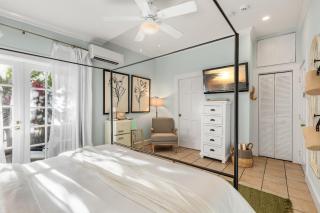 THE MALLORY SUITE at Inn on Fleming Key West! - 6