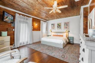 THE HEMINGWAY SUITE at Inn on Fleming Key West! - 0