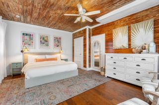 THE HEMINGWAY SUITE at Inn on Fleming Key West! - 9