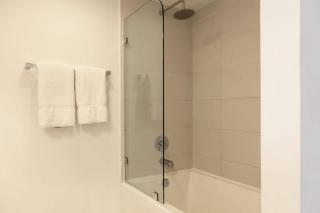 Beachwalk -1 Bedroom W-Kitchen and Epic Views - 2