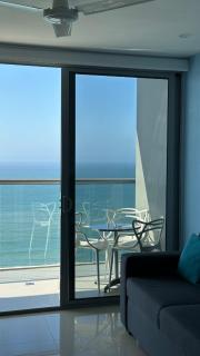 Beachfront condo in Morros City Building - 3