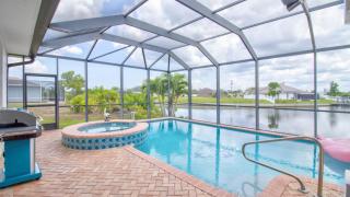 Villa on the Cape - Beautiful Pool Home with Gulf access - 0