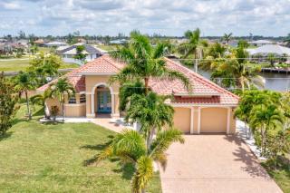 Villa on the Cape - Beautiful Pool Home with Gulf access - 9