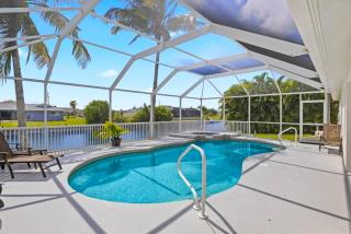 Stunning 3 bedroom waterfront Villa in SW Cape Coral - 6