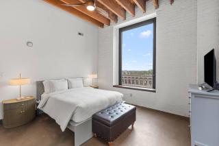 Brick & Bed, Riverfront Lofts in Saint Louis - 5