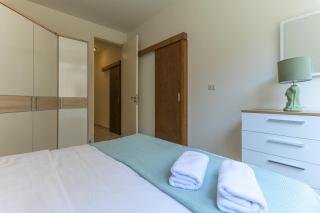 Beytna - Classy 3-BR Apartment & Terrace in Mansourieh - - 4