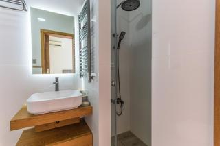 Beytna - Classy 3-BR Apartment & Terrace in Mansourieh -  - 2