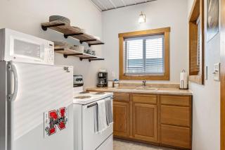Peaceful Riverfront Cabin Sleeps 4 Decatur Nebraska - Onawa - 4