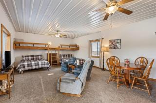 Peaceful Riverfront Cabin Sleeps 4 Decatur Nebraska - Onawa - 2