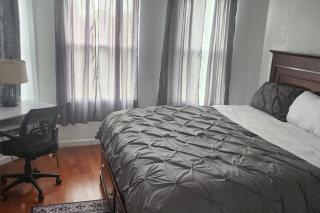 Massive 5 bedroom Close to NYC - Newark - 2