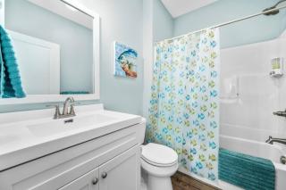 Private Hot Tub The Roost 16 Patio 2BR Downtown - 1