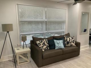 Cozy Coastal Retreat N Lake Ontario Sleeps 8 - 6