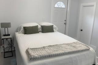 Cozy Coastal Retreat N Lake Ontario Sleeps 8 - 1